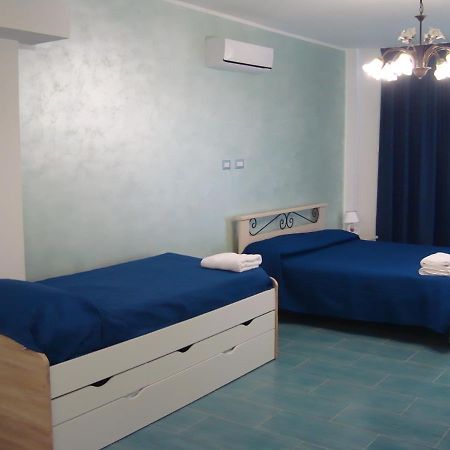 Guest House Mare E Luna Fiumefreddo Bruzio Εξωτερικό φωτογραφία