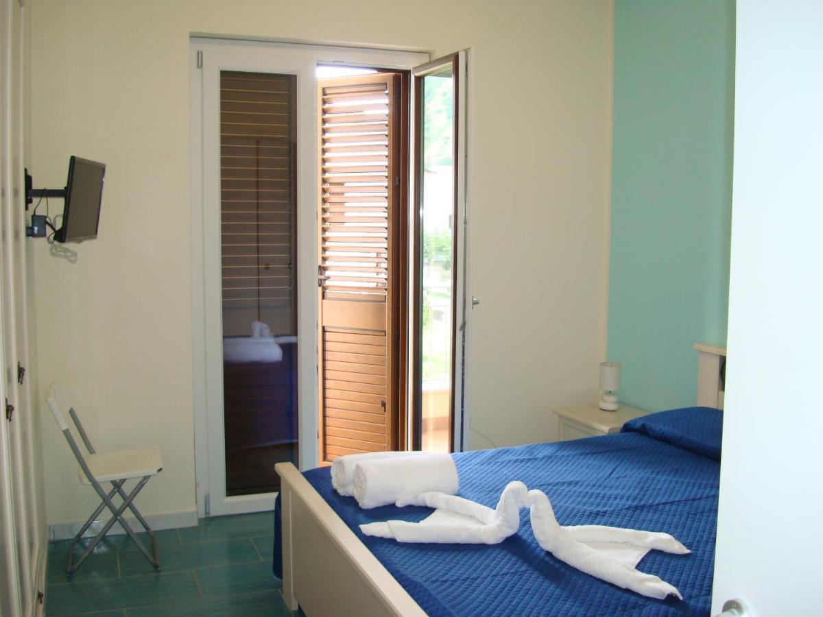 Guest House Mare E Luna Fiumefreddo Bruzio Εξωτερικό φωτογραφία