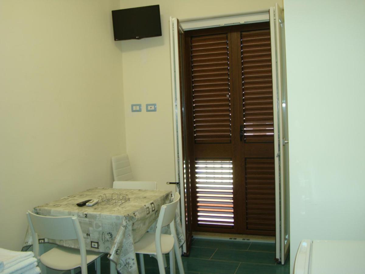 Guest House Mare E Luna Fiumefreddo Bruzio Εξωτερικό φωτογραφία
