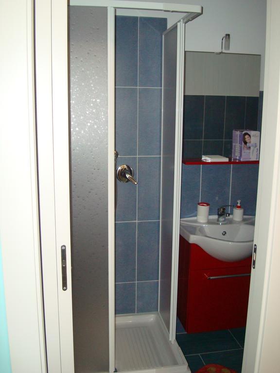 Guest House Mare E Luna Fiumefreddo Bruzio Δωμάτιο φωτογραφία