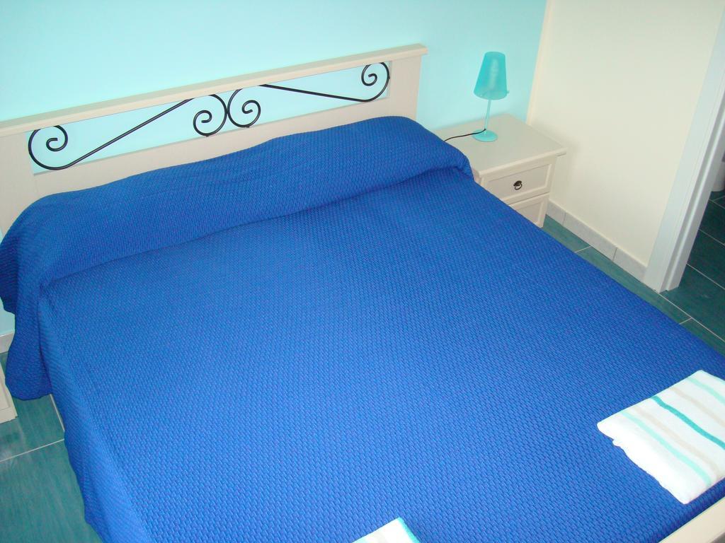 Guest House Mare E Luna Fiumefreddo Bruzio Δωμάτιο φωτογραφία
