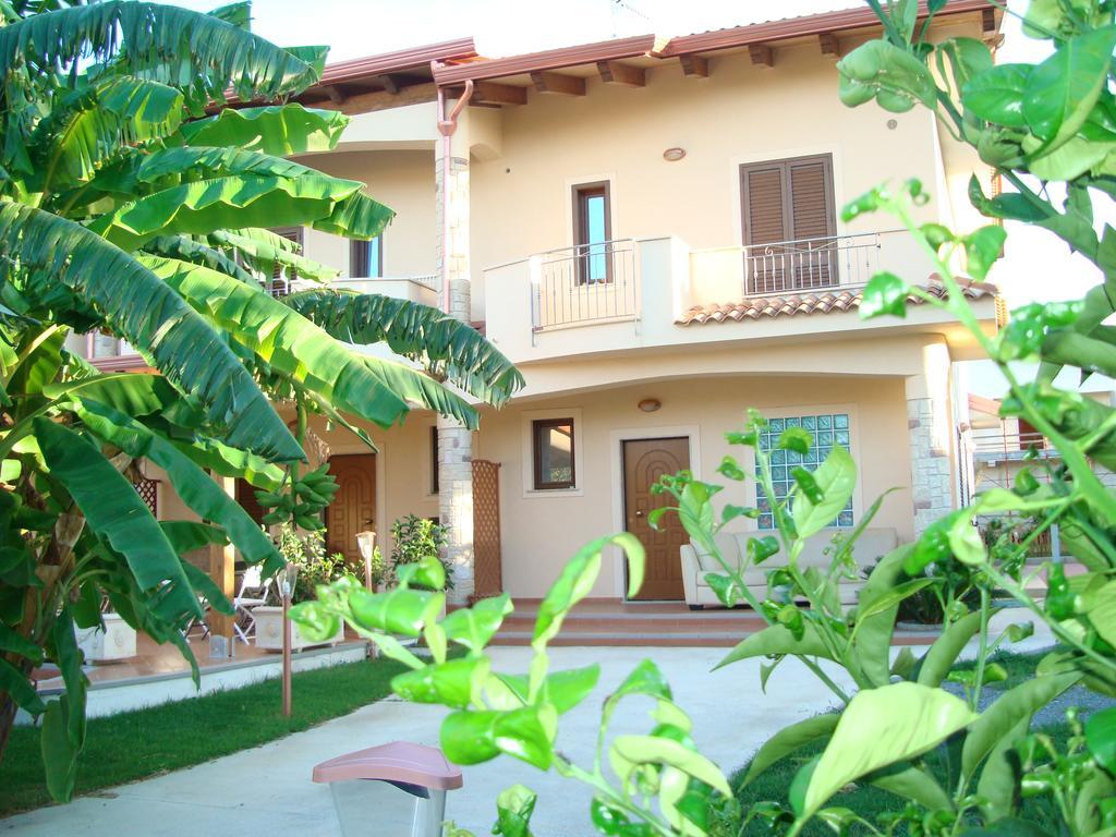 Guest House Mare E Luna Fiumefreddo Bruzio Εξωτερικό φωτογραφία